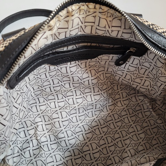 Danielle Nicole Handbag Purse Tote Crossbody Zip Close See Pics Flaw 0384‎ - Picture 6 of 9